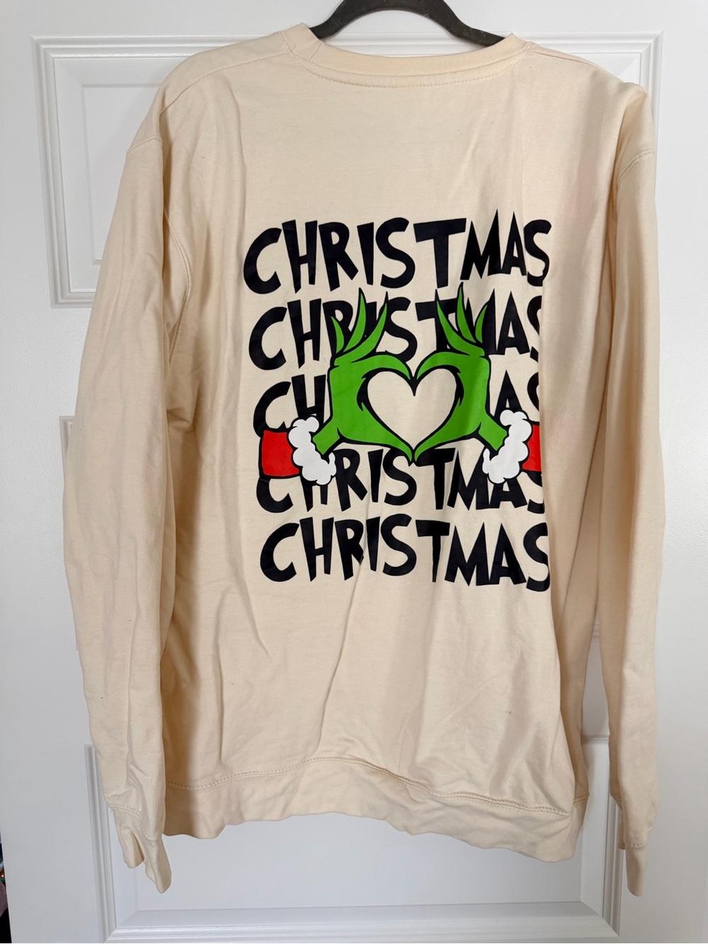 Grinch Heart Christmas Cream Long-Sleeve Graphic Sweater